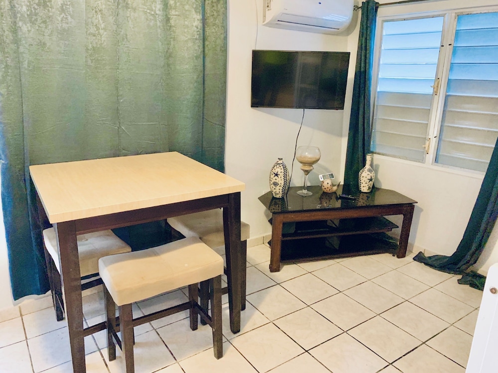 Coastal Express Inn & Suites #1 at 681 Ocean Drive