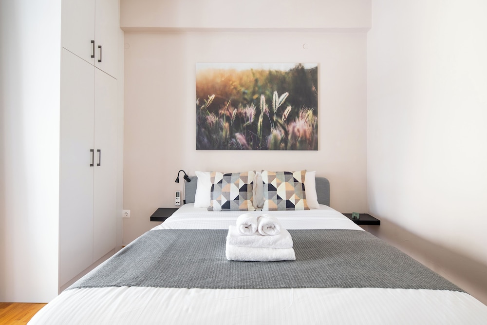 Selany's Chic Apt in the Heart of Athens