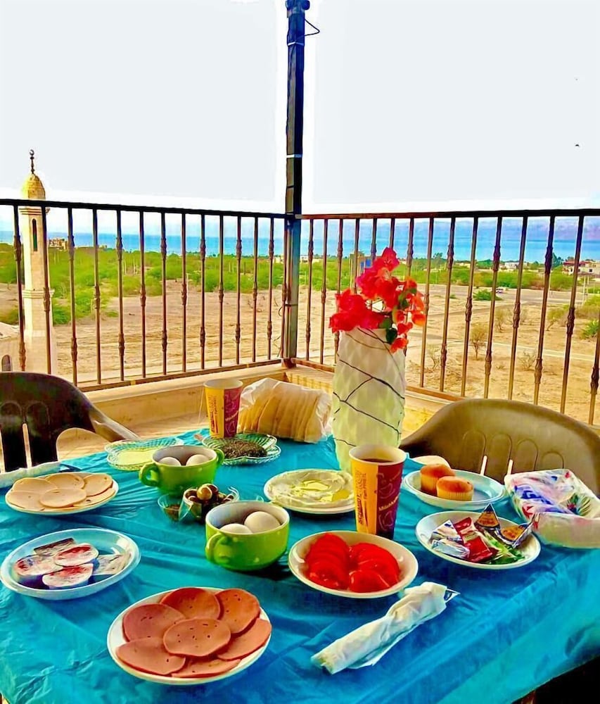 Sweimeh Vacations - Lafamilia Albadwan - Property Image 10