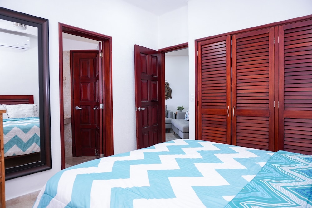 Magic Paradise A8 3 Bedroom Condo by RedAwning view 3