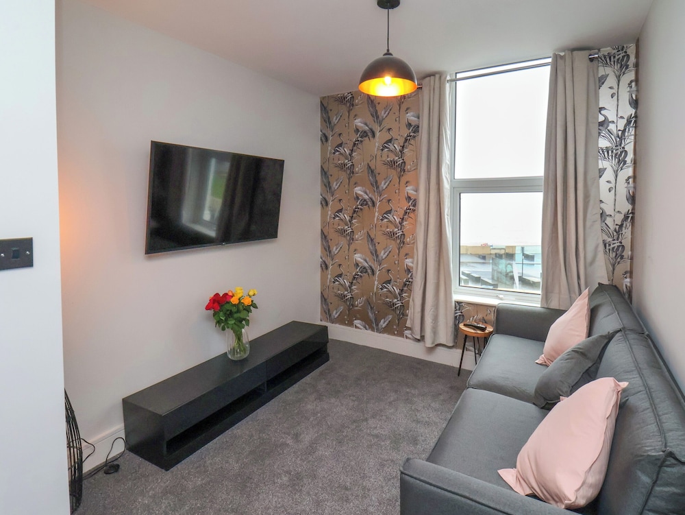 Apt 6 @ Hunter's Quay