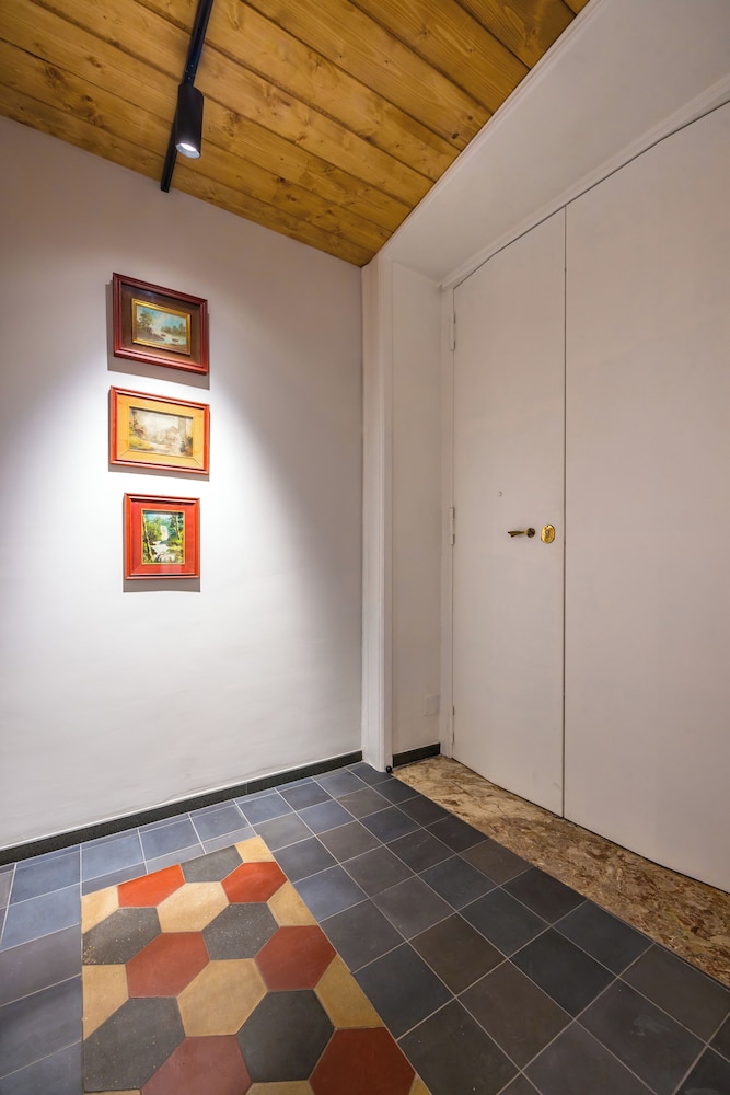 La Pinacoteca Aparthotel by NapoliApartments