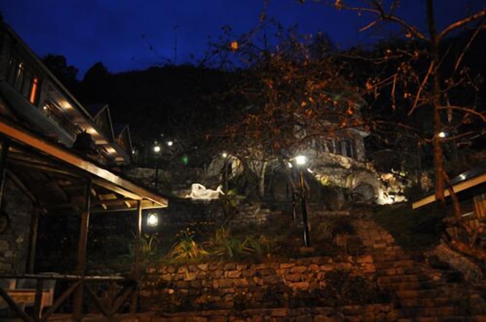 The Apple Orchard Retreat