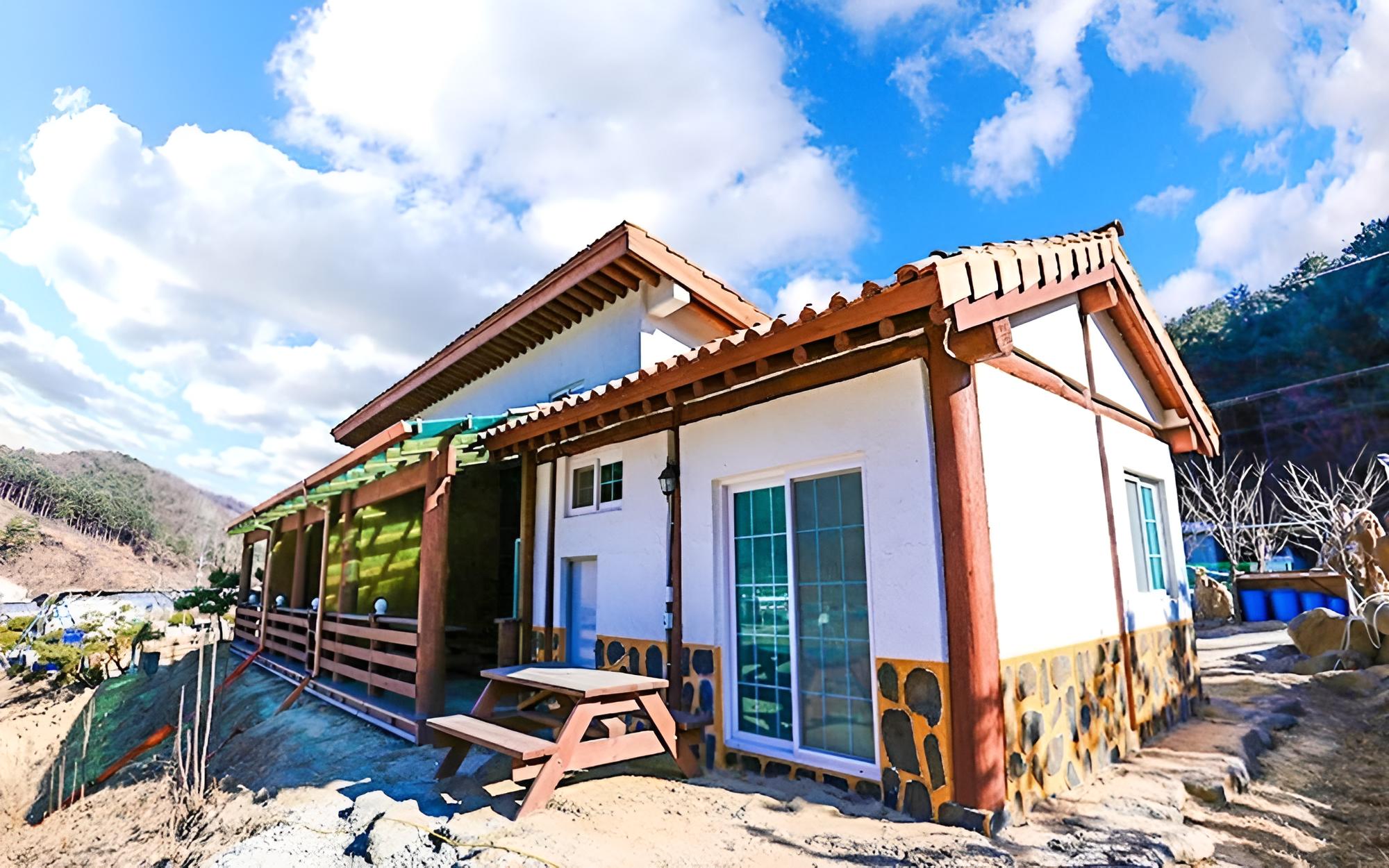 Pocheon Bidulginang Hwangto Pension view 3