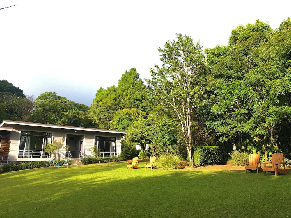 Yerbabuena Lodge