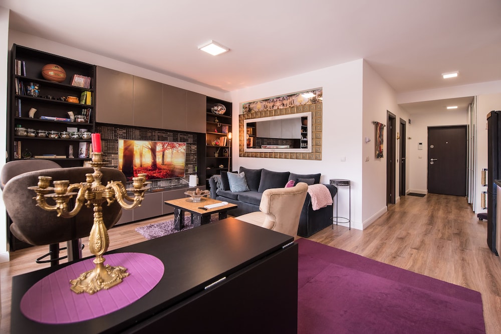 Apartment Castel Suite view 4