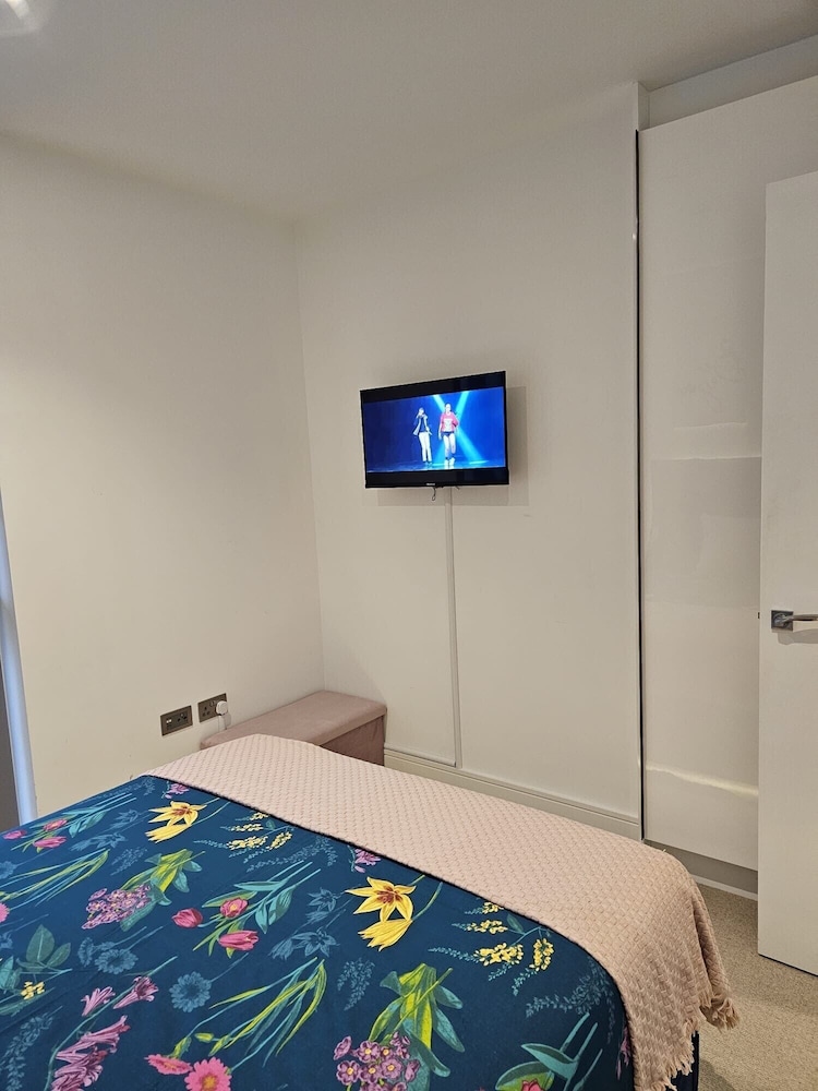 Cozy London Apartment Canary Wharf