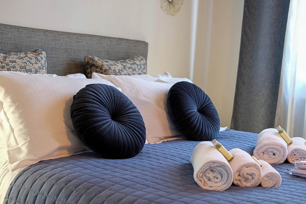 Verona Suites and Rooms