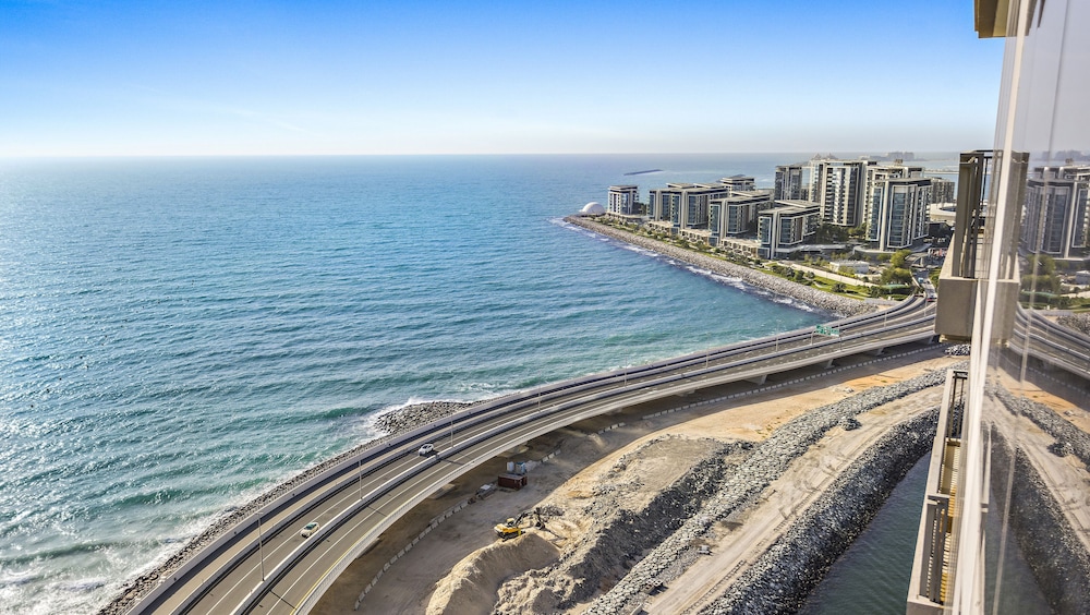 WelHome - Spectacular 2BR Apartment with Panoramic Sea Views