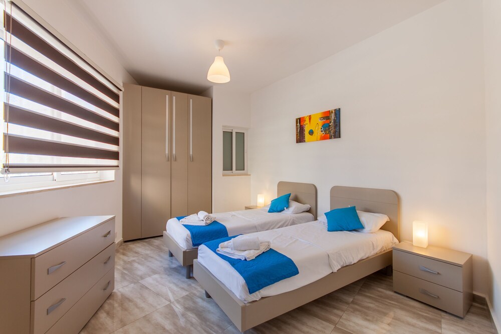 Lovely Modern Apartments in Kalkara view 5
