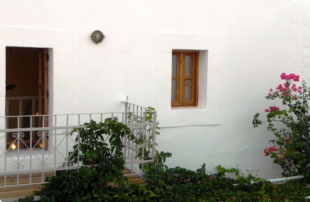 Photo 36