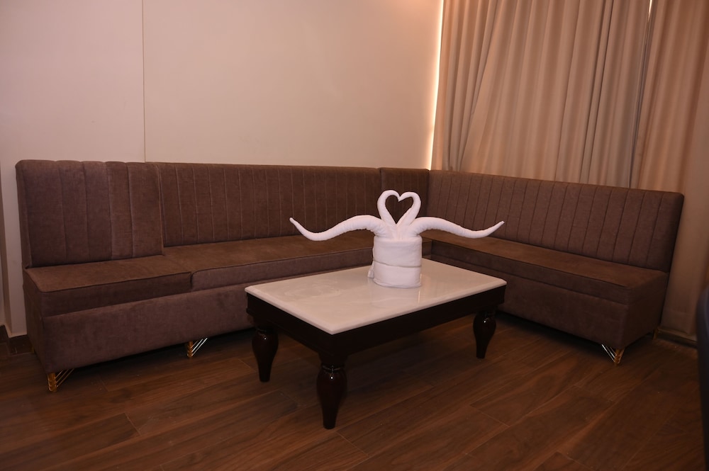 HOTEL MAHIKA