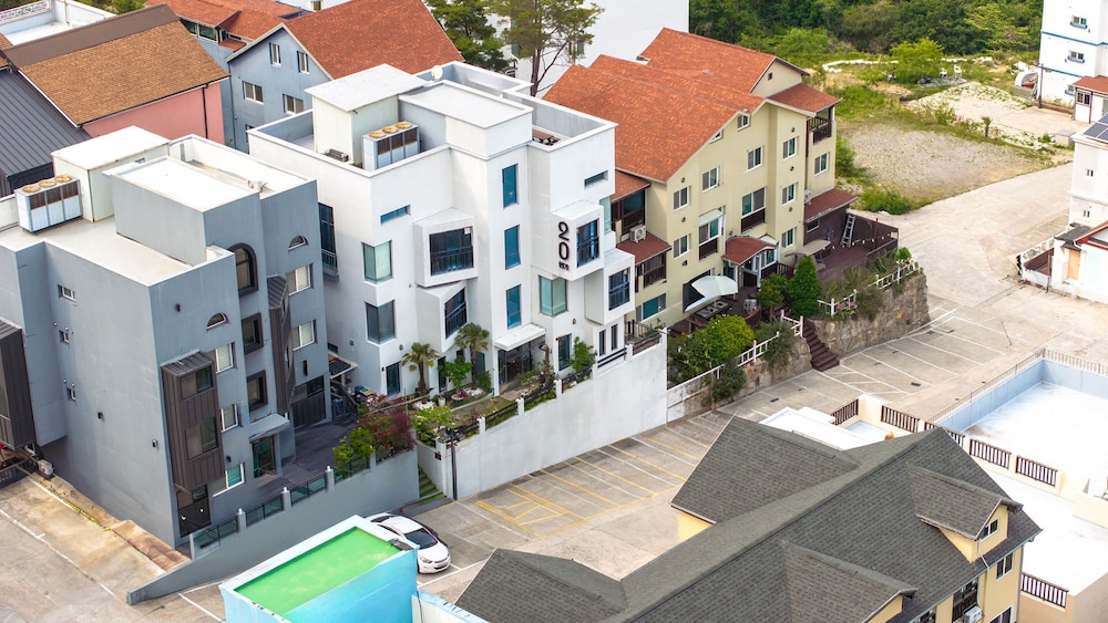Gyeongju 20th Street Spa Pension