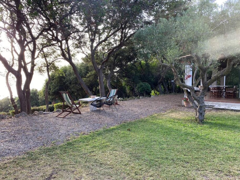 Secluded Seaside Villa w Garden Sea-sunset View view 2
