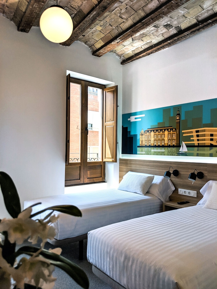 Valencia Vacations - Original Domino House Hotel - Property Image 32