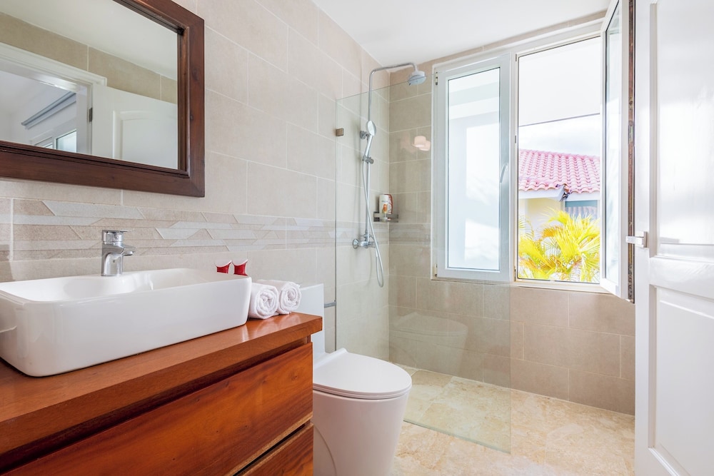 Villa Buganvilla 252 - 4BR Pool Jacuzzi Golf