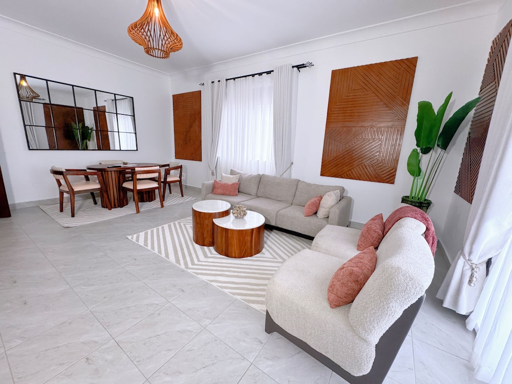 Serene Stay Kayz Haven Kololo