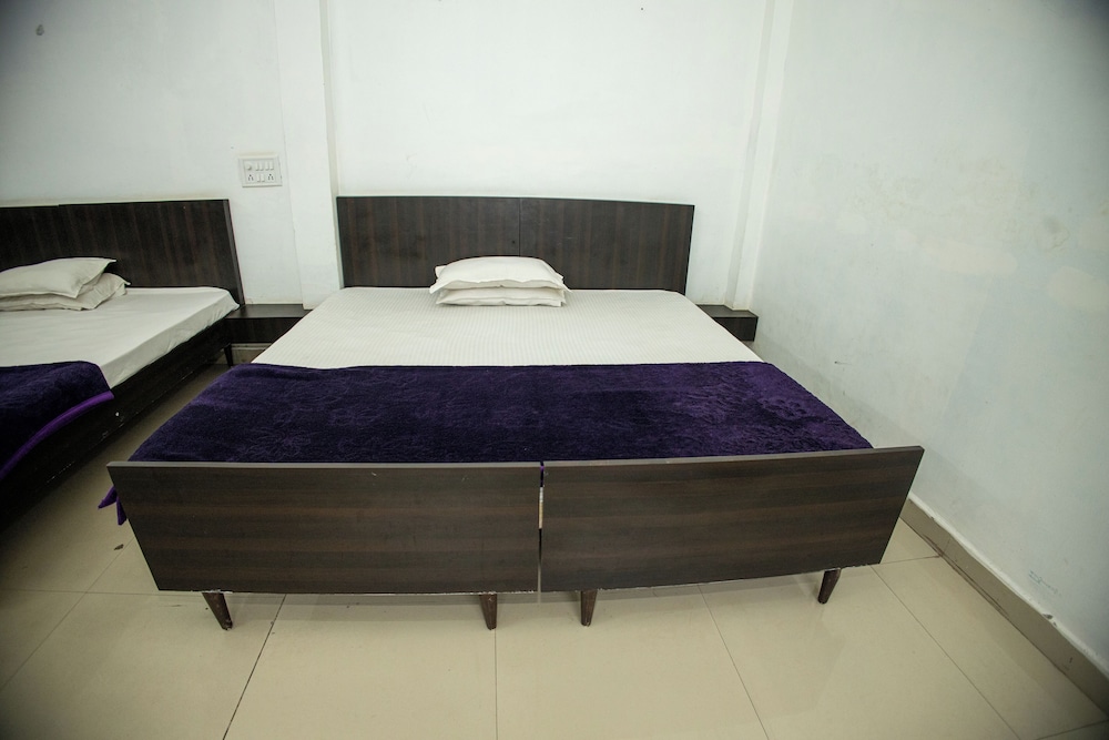 Sri Residency