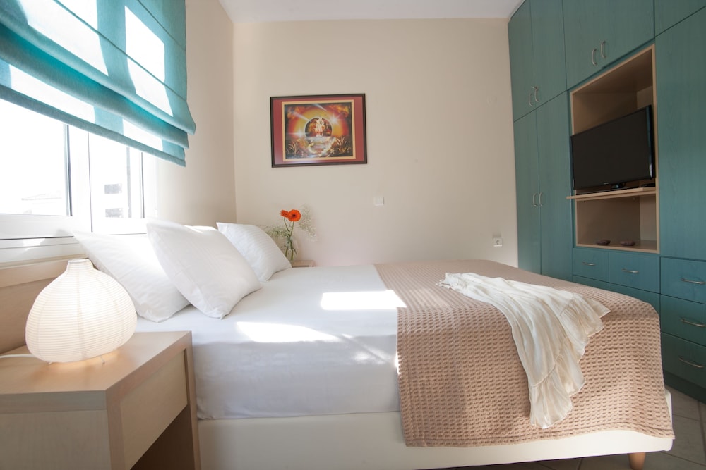 Anthemis Luxury Villas