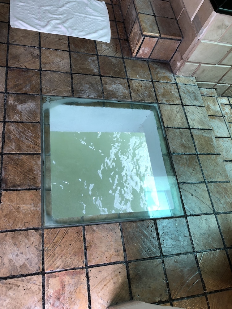 CMK & Private Water Chalet