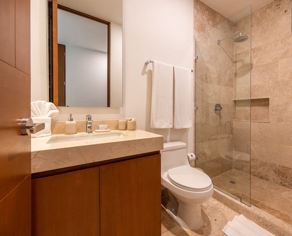 NHOA 206A Lux 2BR Jungle View Aldea Zama