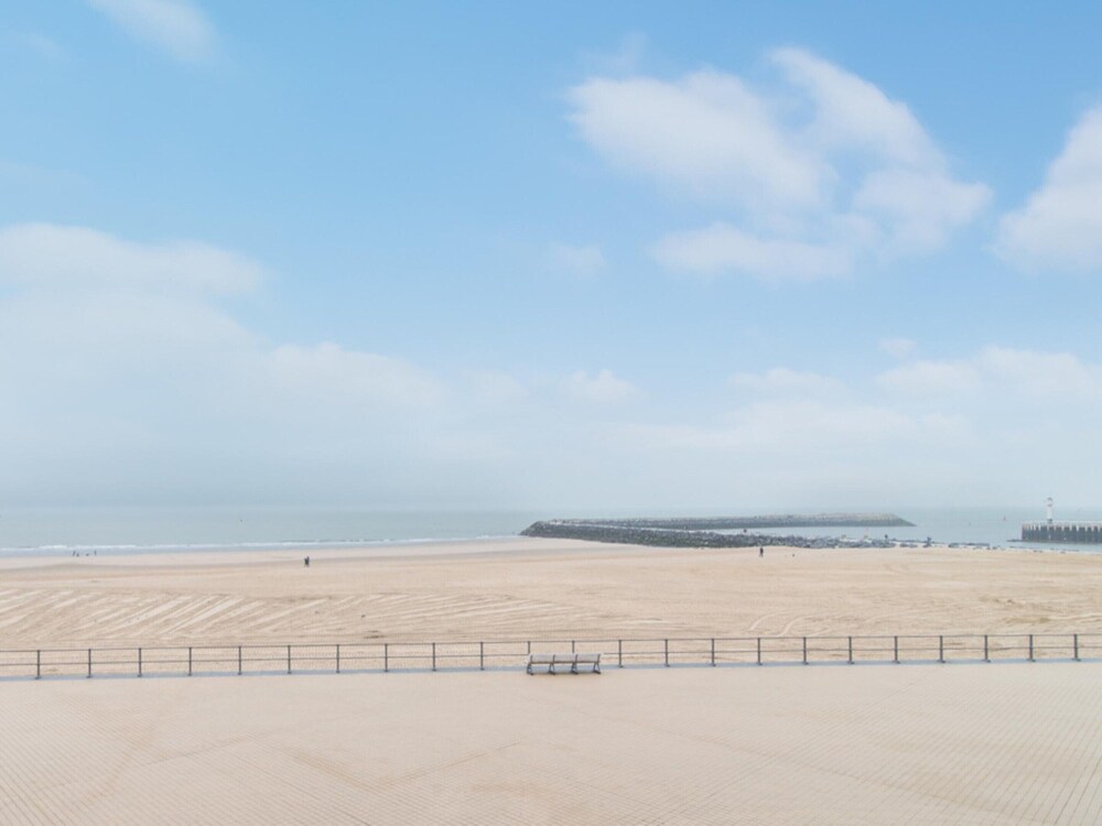 Stunning Apartment by the sea in Ostend