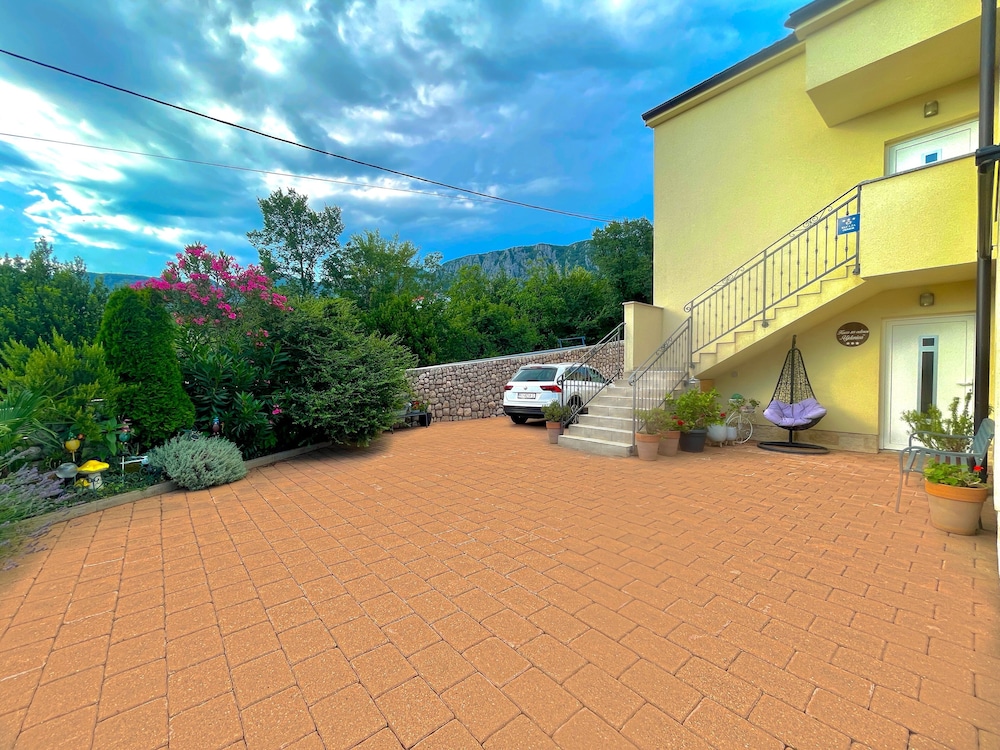Villa Eternity