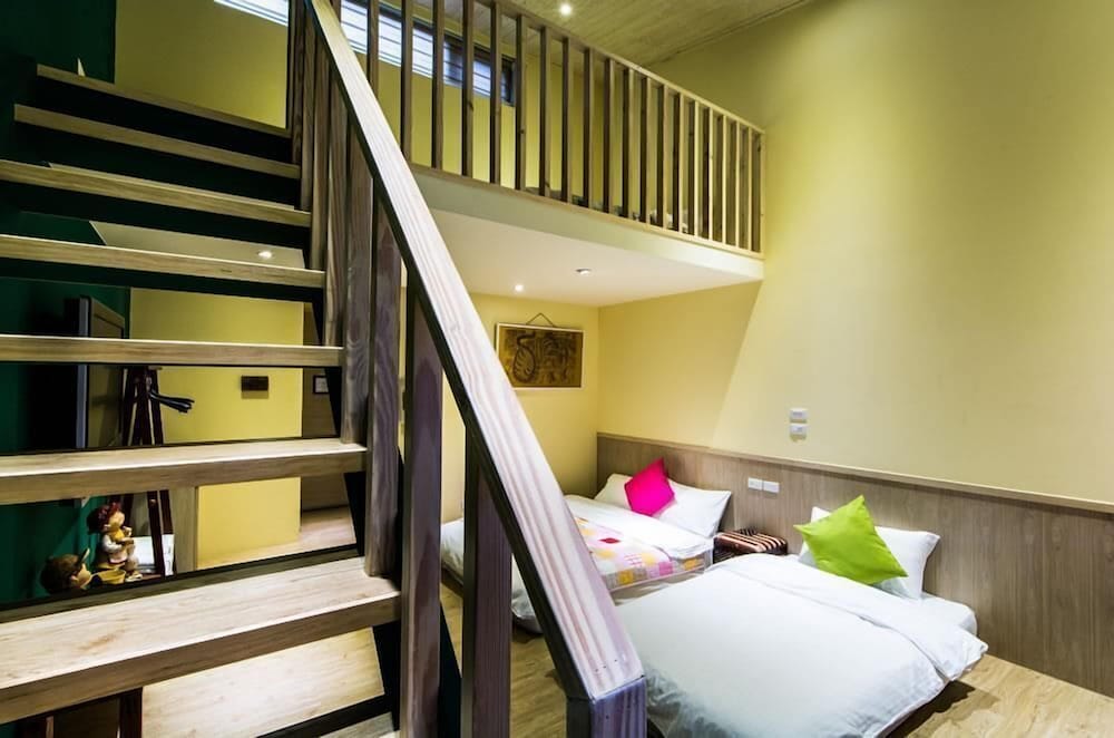 LITHO Hostel