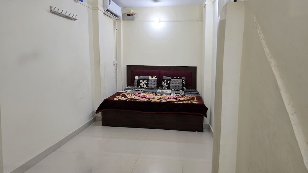 Ramlala Paying Guest House