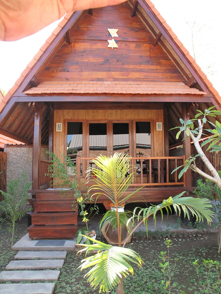 Yoki's Bungalows