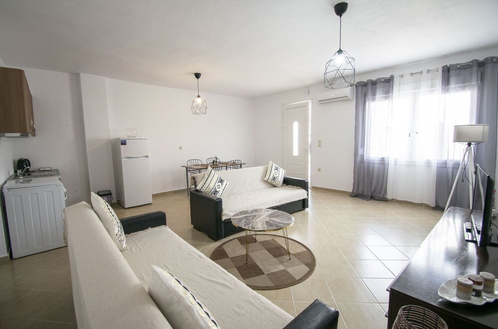 Violeta Apartment by Rentalspro