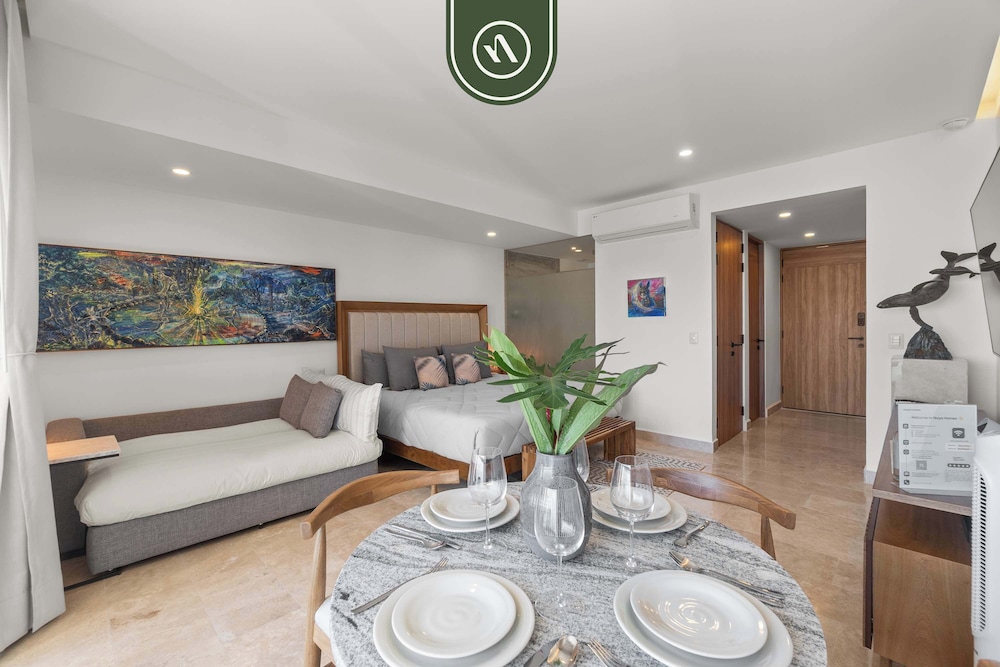 Luxury Studio With Oceanview - Beach - Pool - GYM