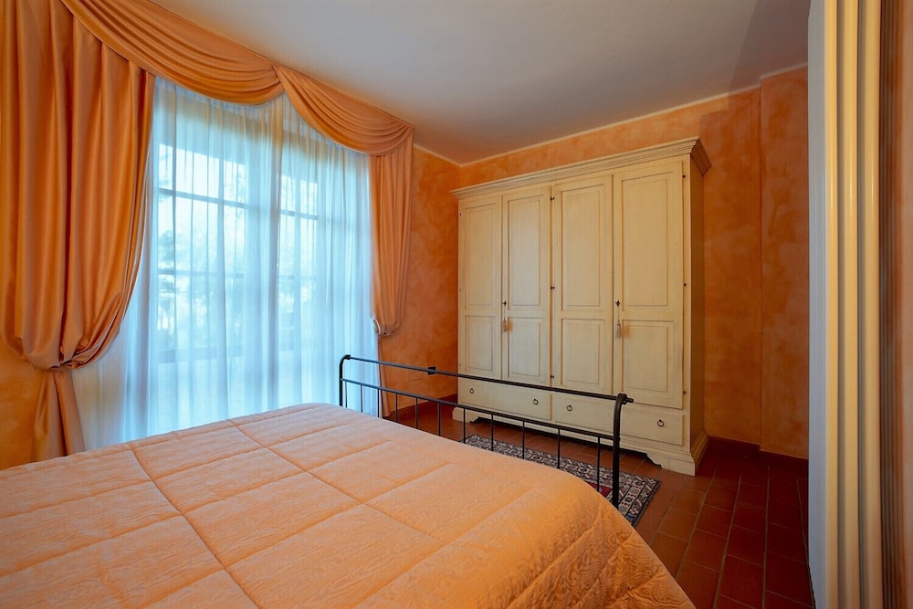 Villa Gambassi near San Gimignano view 5