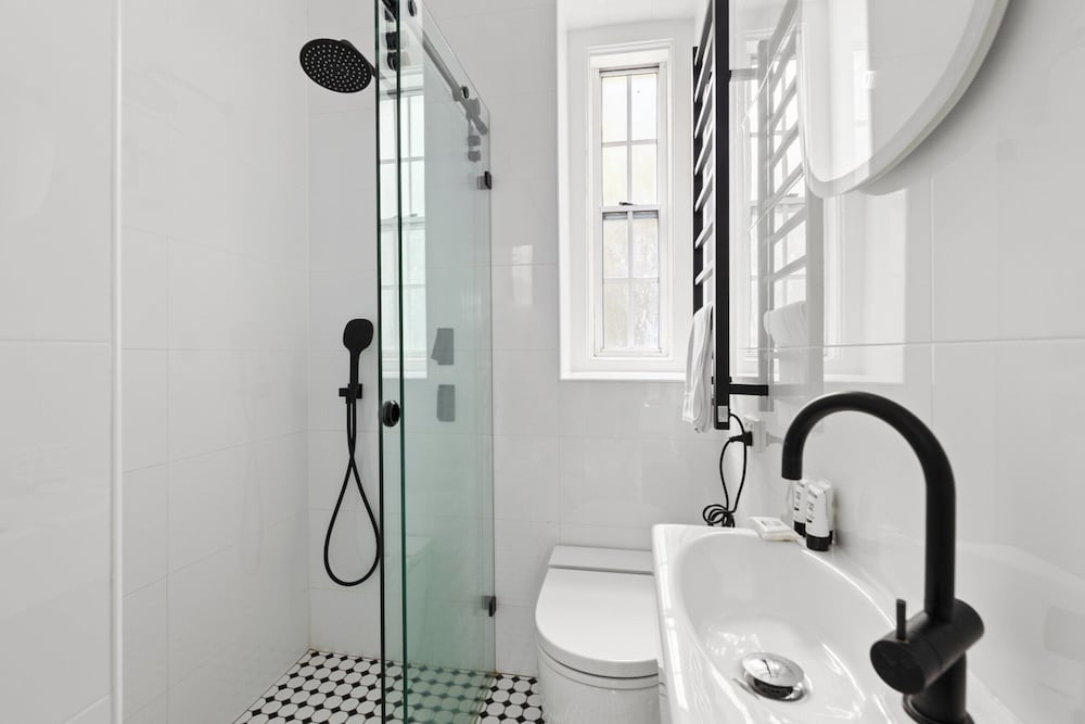 Superb 2-bed Apartment Facing Rose Bay Marina