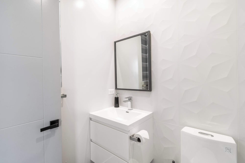 @ Marbella Lane - Luxi 4BR Haven w/ Skyscape Views
