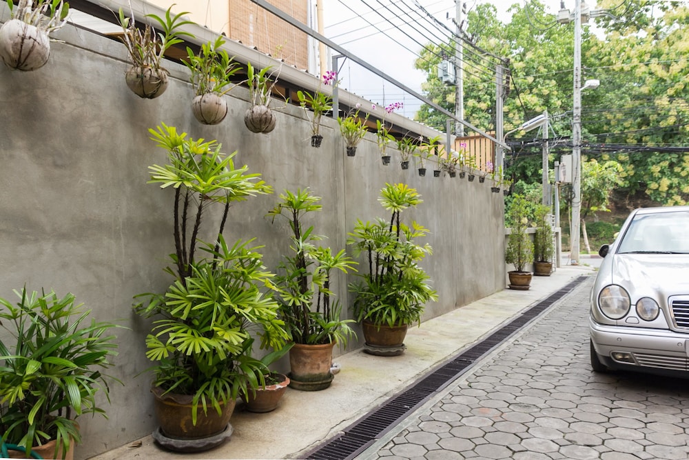 Jang Sripoom House