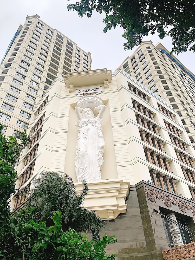 D Le Roi Soleil Premium Suites