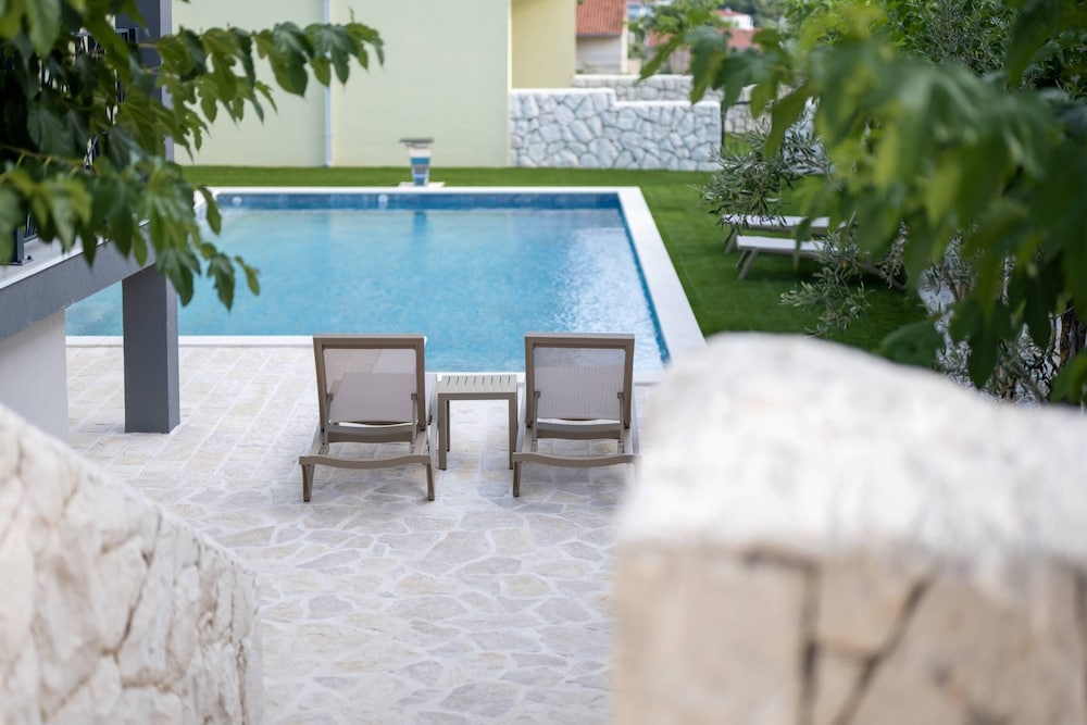 Luxury Living at Horizon Retreat