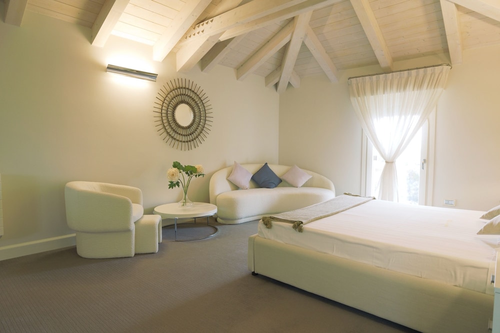 Villa Angela - Italian Homing