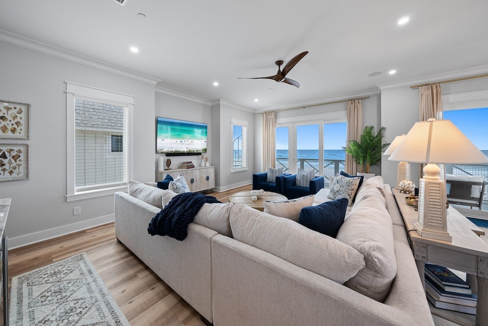Blessing At Pier Park 6 Bedroom Home