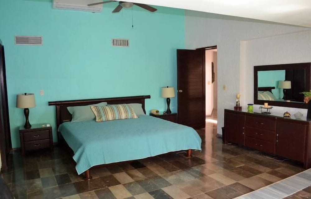 Tu Casa En Zona Hotelera a una Cuadra de la Playa