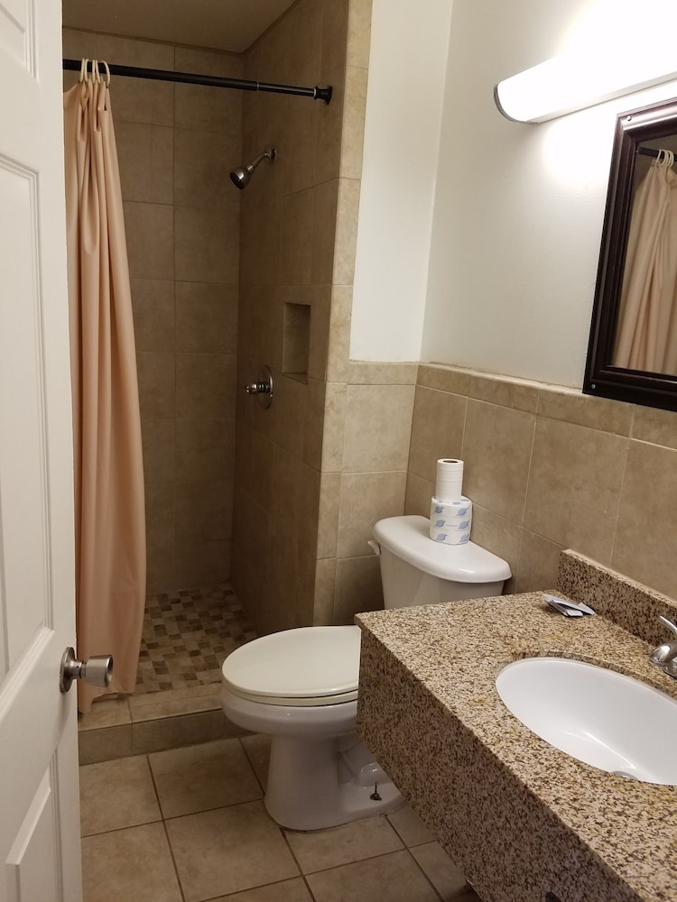 Luxury Inn & RV Park