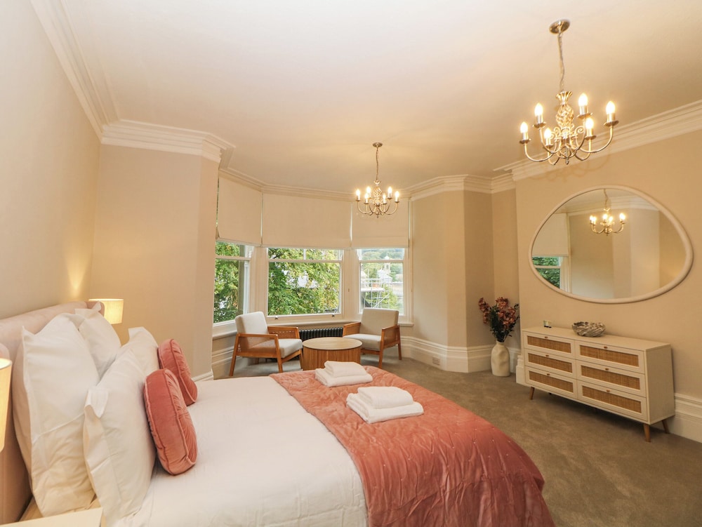 Spa House
