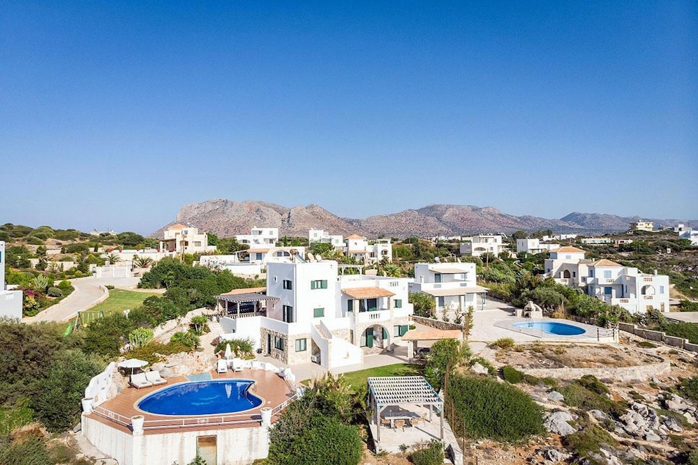 Tersanas Villas