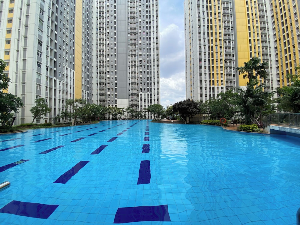 Tidy And Warm Studio At Springlake Summarecon Bekasi Apartment