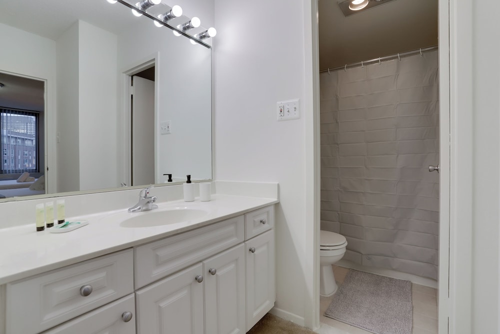 Prime Crystal City Apartments