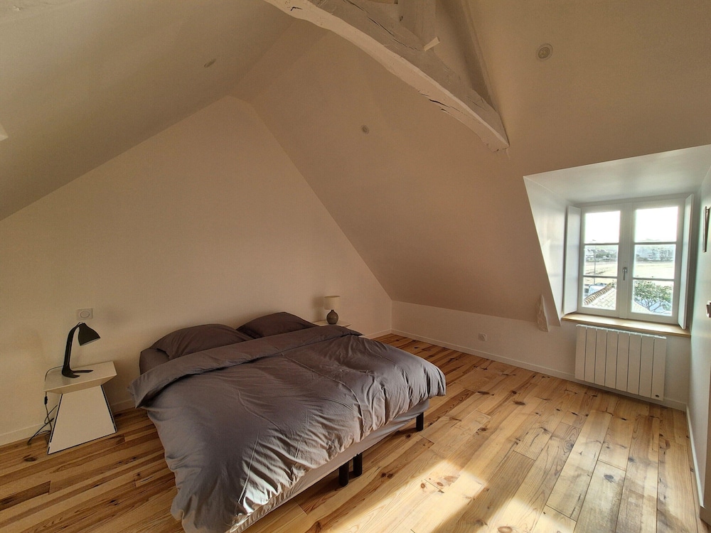 Nice Holiday Flat, 100 m From the Beach, Erquy