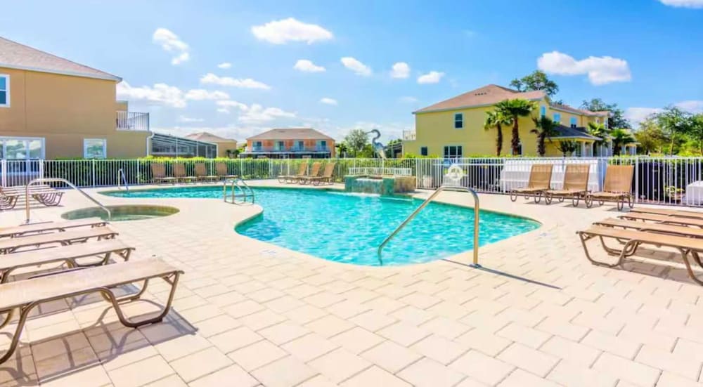 Contemporary 4BR Townhome With Pool Themed Rooms
