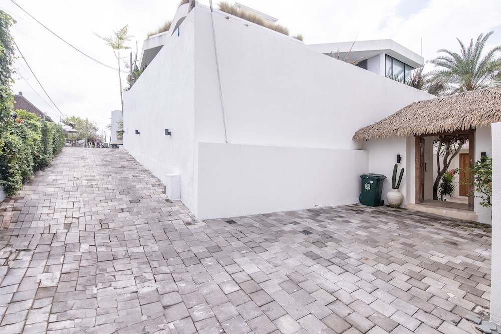 Trendy Boho 3BR Cozy Living 5min to La Brisa