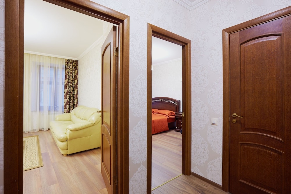 ASAO Apartments Walking Center Zone